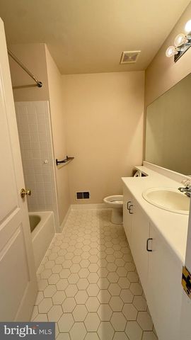 207 VALLEY FORGE LOOKOUT PL, Radnor, PA 19087