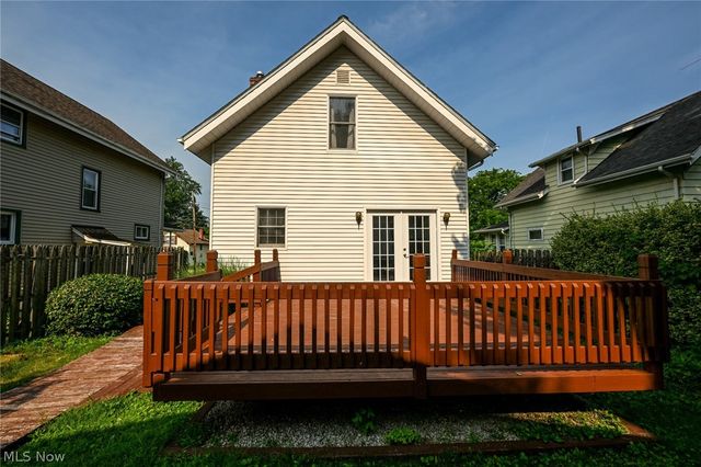 553 Princeton Avenue, Barberton, OH 44203