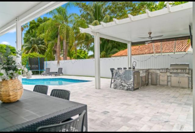 20051 NW 64th Pl 0, Hialeah, FL 33015