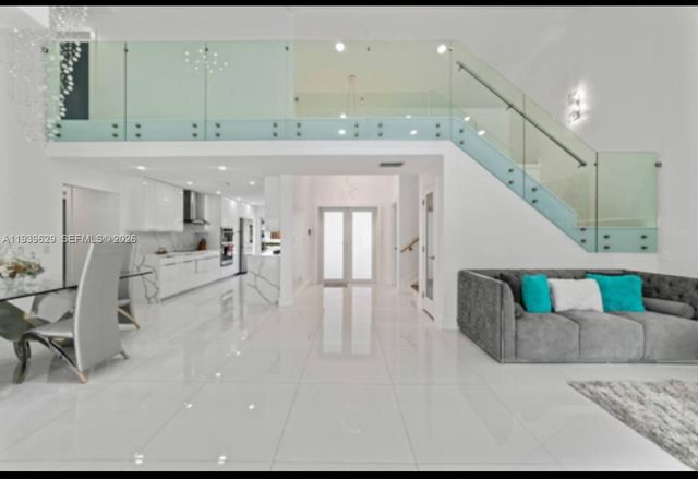 20051 NW 64th Pl 0, Hialeah, FL 33015