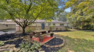 845 W Outer Drive, Oak Ridge, TN 37830