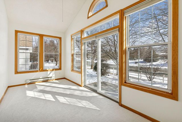 481 Meadowood Lane, Burnsville, MN 55337