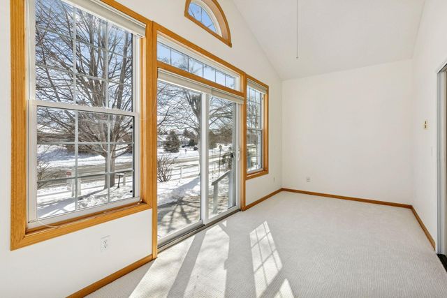 481 Meadowood Lane, Burnsville, MN 55337