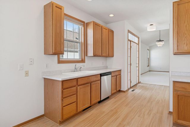 481 Meadowood Lane, Burnsville, MN 55337