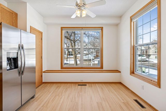 481 Meadowood Lane, Burnsville, MN 55337