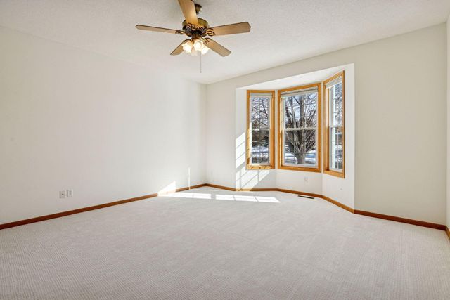 481 Meadowood Lane, Burnsville, MN 55337