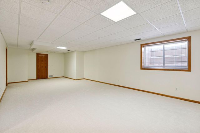 481 Meadowood Lane, Burnsville, MN 55337