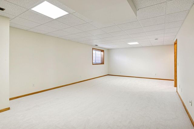 481 Meadowood Lane, Burnsville, MN 55337