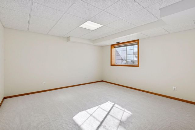 481 Meadowood Lane, Burnsville, MN 55337