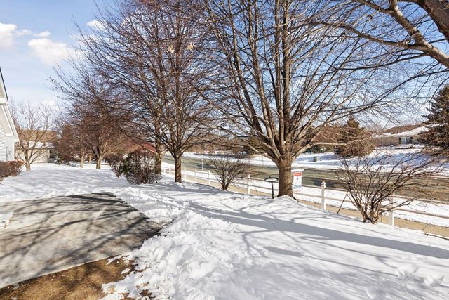 481 Meadowood Lane, Burnsville, MN 55337