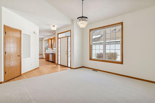 481 Meadowood Lane, Burnsville, MN 55337