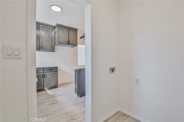 2512 W 60th Street, Los Angeles, CA 90043