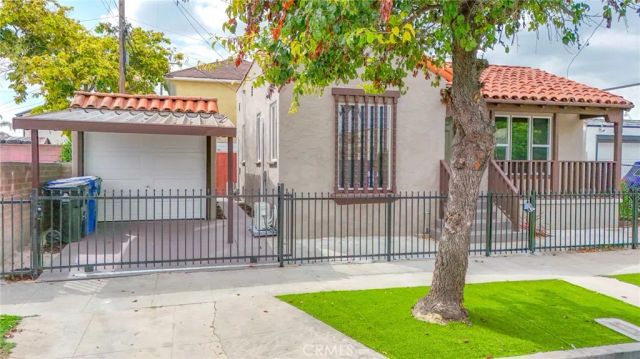 2512 W 60th Street, Los Angeles, CA 90043