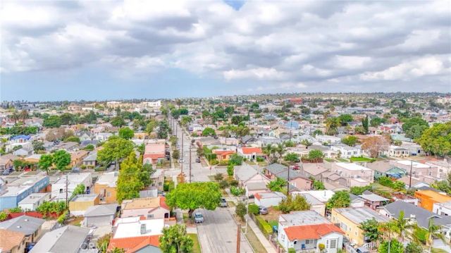 2512 W 60th Street, Los Angeles, CA 90043