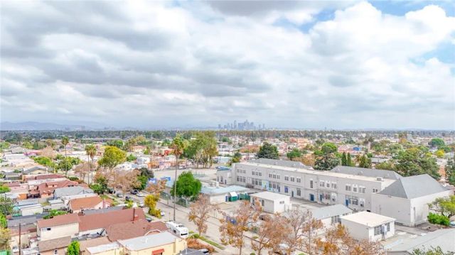 2512 W 60th Street, Los Angeles, CA 90043
