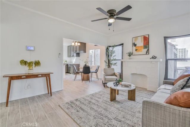 2512 W 60th Street, Los Angeles, CA 90043