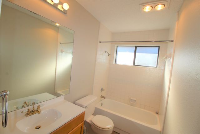 2309 LAKESHORE Lane, Rowlett, TX 75088