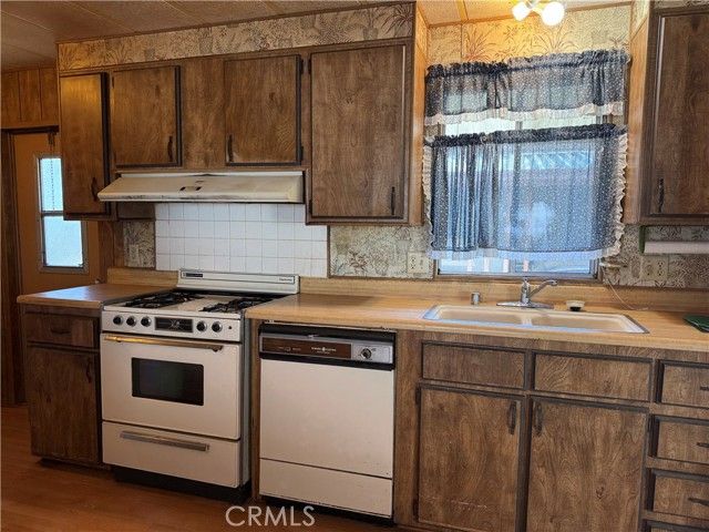 2776 Lakeshore, Lakeport, CA 95453