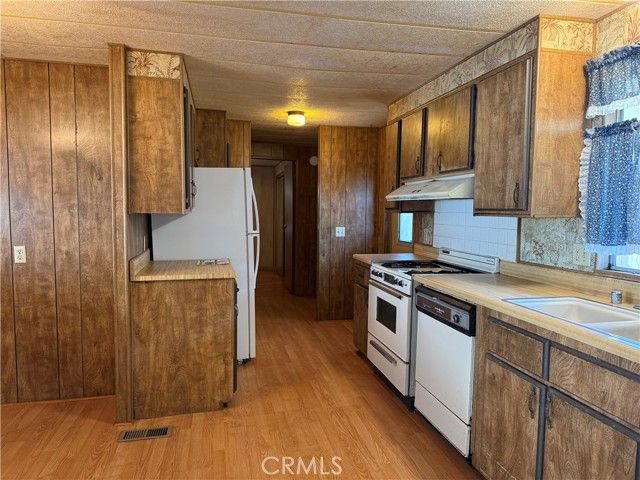 2776 Lakeshore, Lakeport, CA 95453