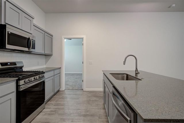 3008 NW 196th Place, Edmond, OK 73012