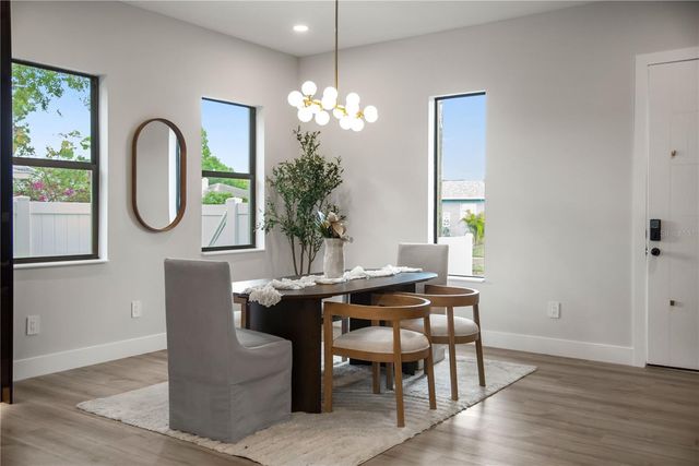 3104 W PINE STREET, Tampa, FL 33607