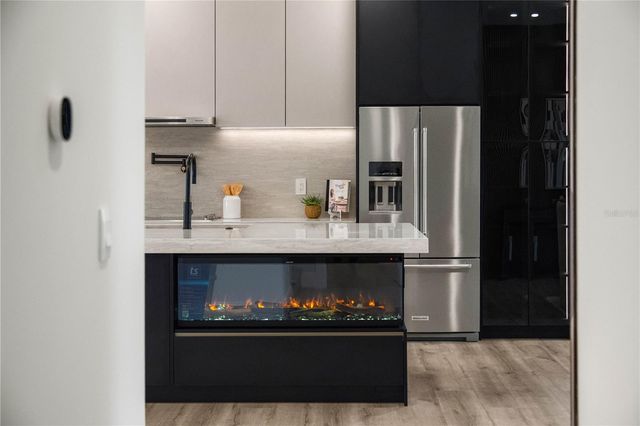 3104 W PINE STREET, Tampa, FL 33607