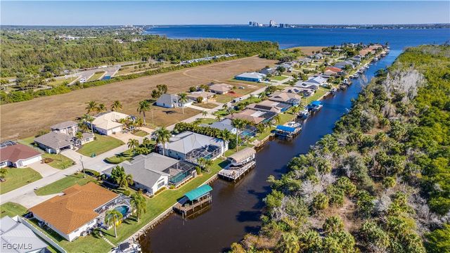 2206 Coral Point DR, Cape Coral, FL 33990