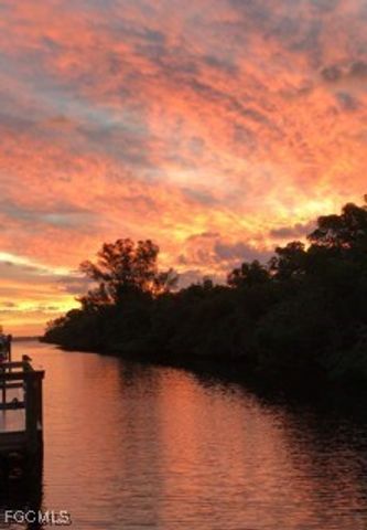 2206 Coral Point DR, Cape Coral, FL 33990