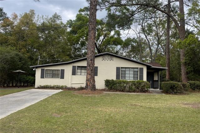 606 Poplar Street, Waycross, GA 31501