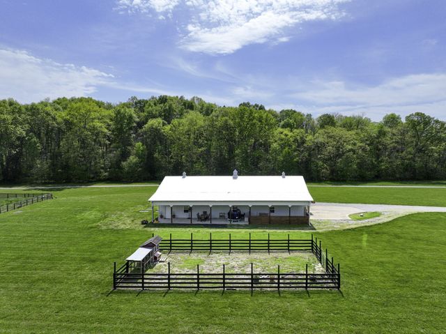 6865 Flat Creek Rd, College Grove, TN 37046