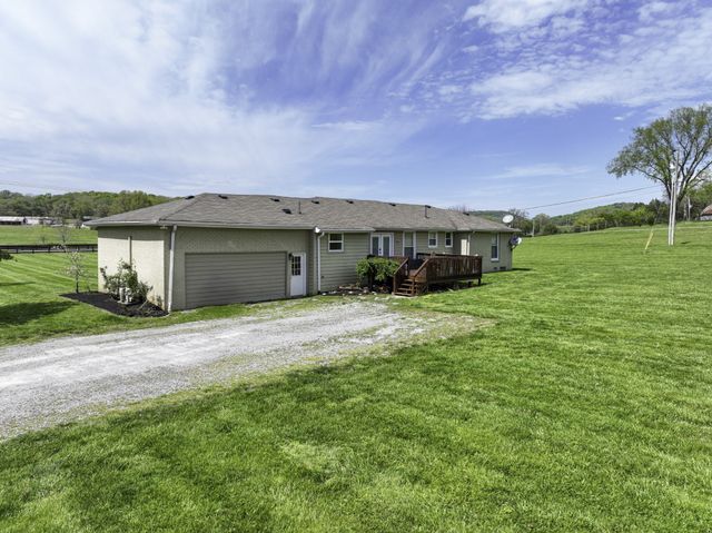 6865 Flat Creek Rd, College Grove, TN 37046