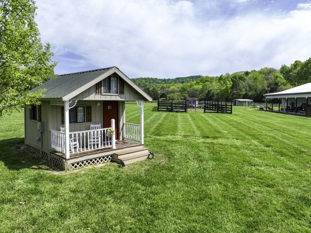 6865 Flat Creek Rd, College Grove, TN 37046