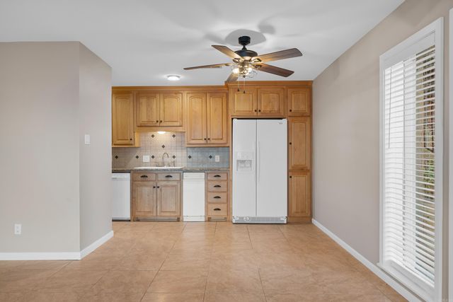 1319 Airport Rd Unit 5E, Hot Springs, AR 71913