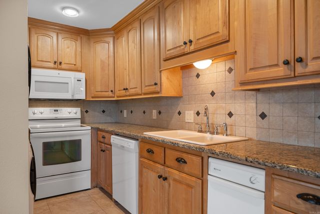 1319 Airport Rd Unit 5E, Hot Springs, AR 71913