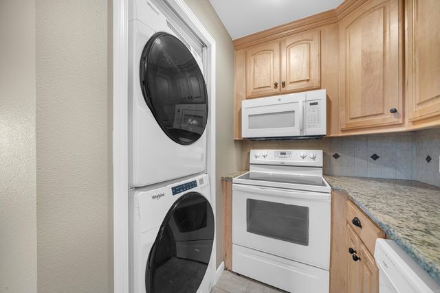 1319 Airport Rd Unit 5E, Hot Springs, AR 71913