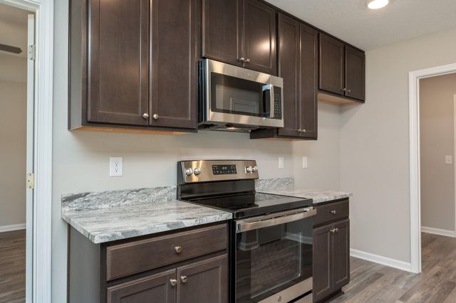 6011 EMMY LYNN LN, Crestview, FL 32539