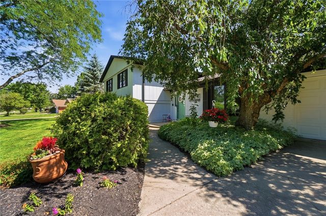 8220 Paragon Road, Washington Twp, OH 45458