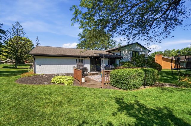 8220 Paragon Road, Washington Twp, OH 45458