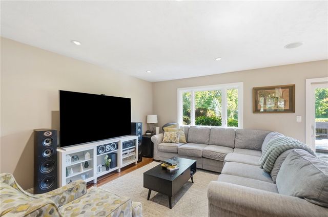 8220 Paragon Road, Washington Twp, OH 45458