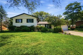 8220 Paragon Road, Washington Twp, OH 45458