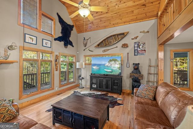 1010 Meadowview Ridge, Clarkesville, GA 30523