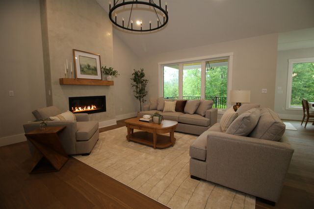 77 Salisbury Road, Mont Vernon, NH 03057
