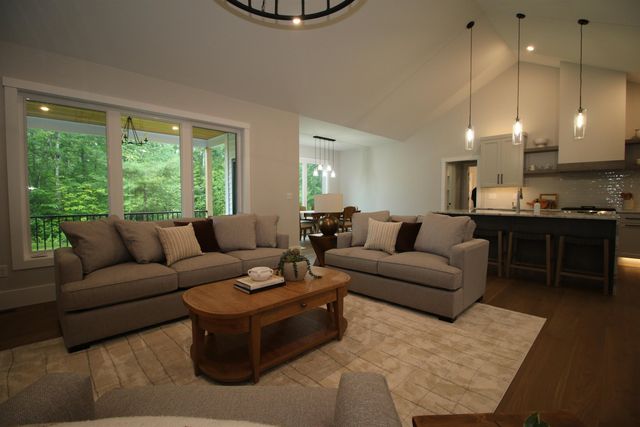 77 Salisbury Road, Mont Vernon, NH 03057