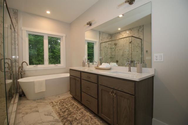 77 Salisbury Road, Mont Vernon, NH 03057