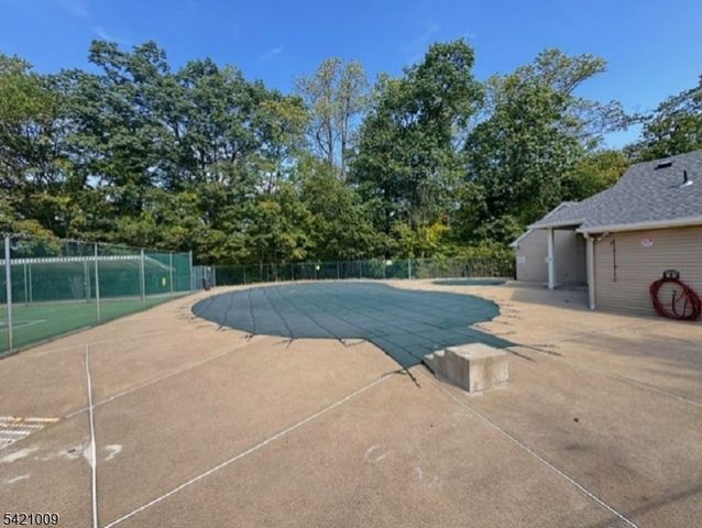 48 Clarken Dr 48, West Orange Twp., NJ 07052