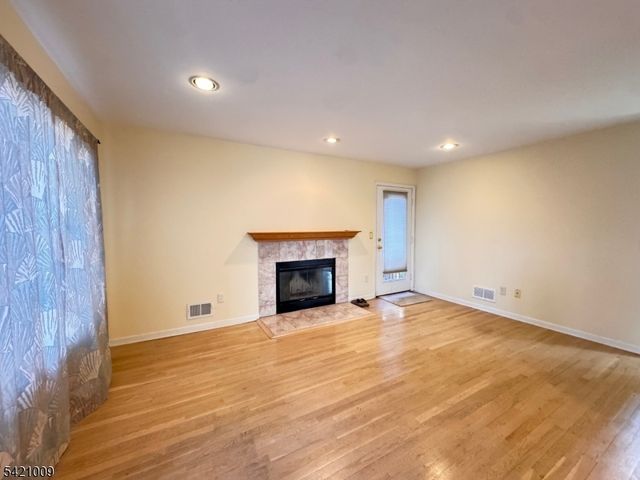 48 Clarken Dr 48, West Orange Twp., NJ 07052