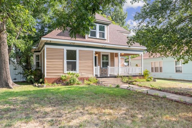 1123 W Gandy Street, Denison, TX 75020