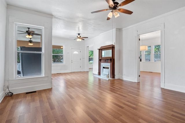 1123 W Gandy Street, Denison, TX 75020