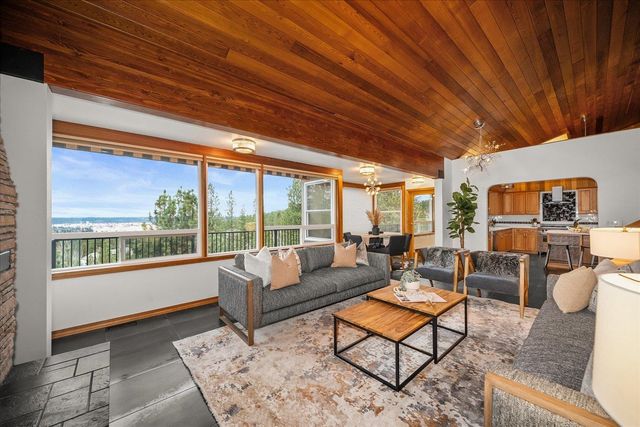 5203 N Mulvaney Ct, Spokane, WA 99212