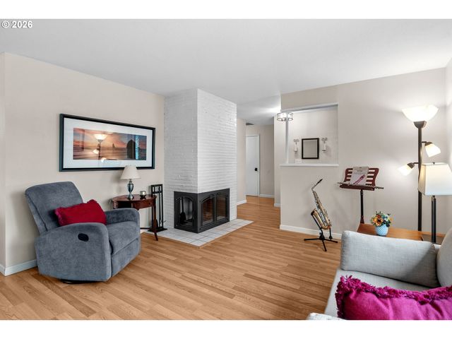 13520 Sw DEVONSHIRE Dr, Beaverton, OR 97005